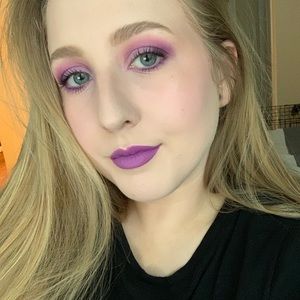 Meet your Posher, Hayley